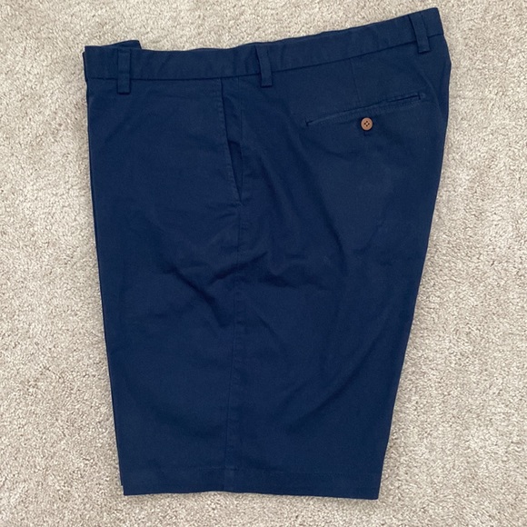 Tommy Bahama Mens Navy Short - Picture 2 of 4